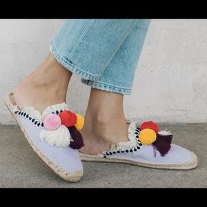 Soludos Coco Pompom Mule in Lilac